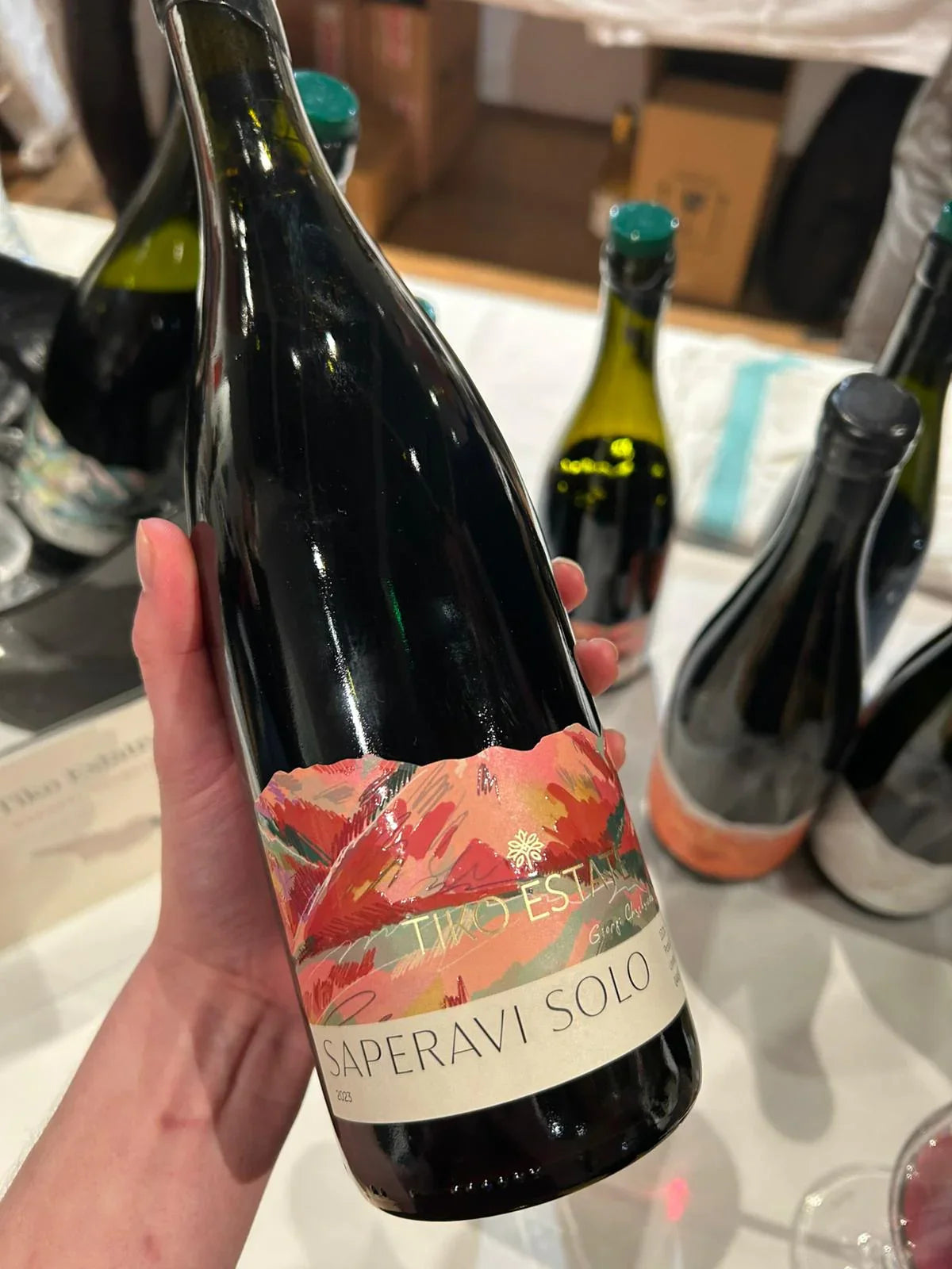 サペラヴィ ジョージア カヘティ 赤ワイン 2023 ティコエステイト